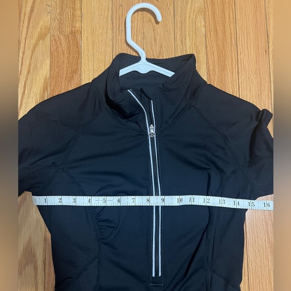 Lululemon Black half zip pullover. Womens xs/s reflective zippers - Picture 9 of 9